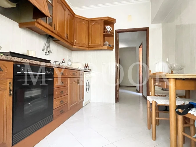 Apartamento T2 para Venda em Moscavide e Portela Foto 6