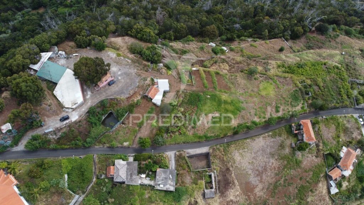 Terreno para Venda em Santa Cruz Foto 1