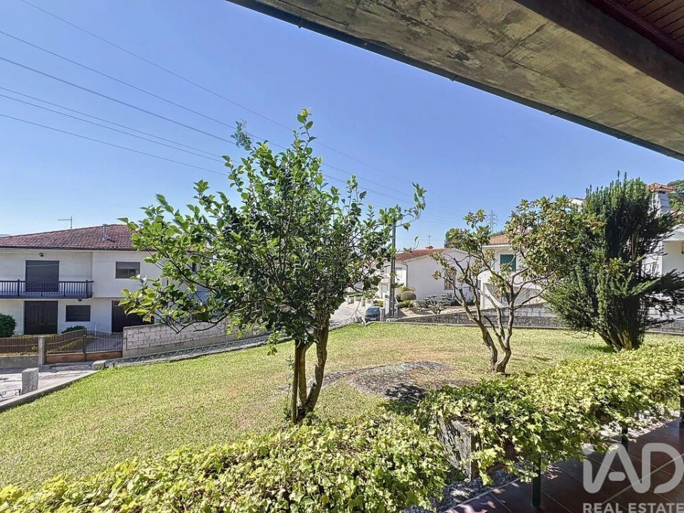 Moradia T3 para Venda em Refontoura Foto 24