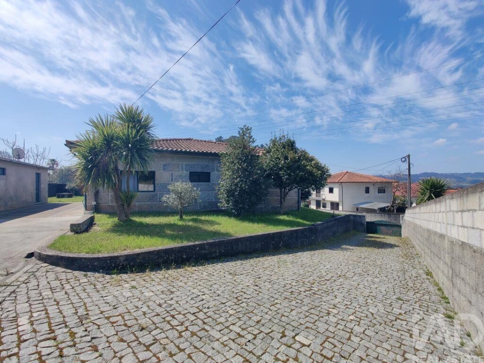 Moradia T3 para Venda em Refontoura Foto 34