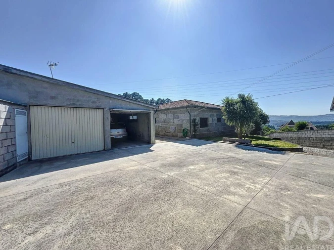 Moradia T3 para Venda em Refontoura Foto 36