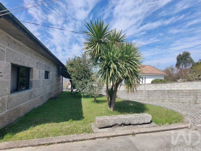 Moradia T3 para Venda em Refontoura Foto 33