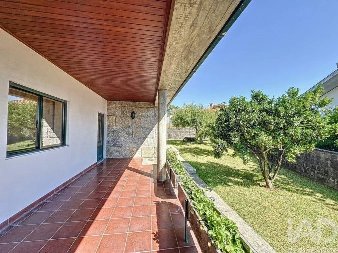 Moradia T3 para Venda em Refontoura Foto 23