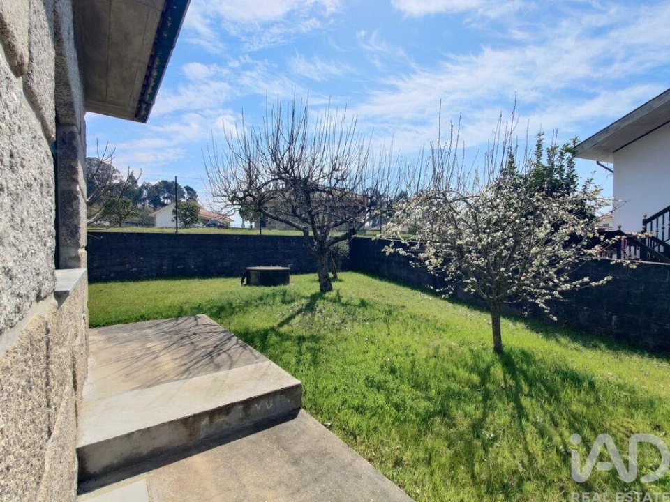 Moradia T3 para Venda em Refontoura Foto 28