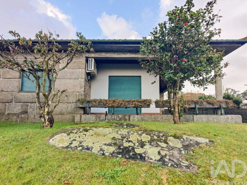 Moradia T3 para Venda em Refontoura Foto 1