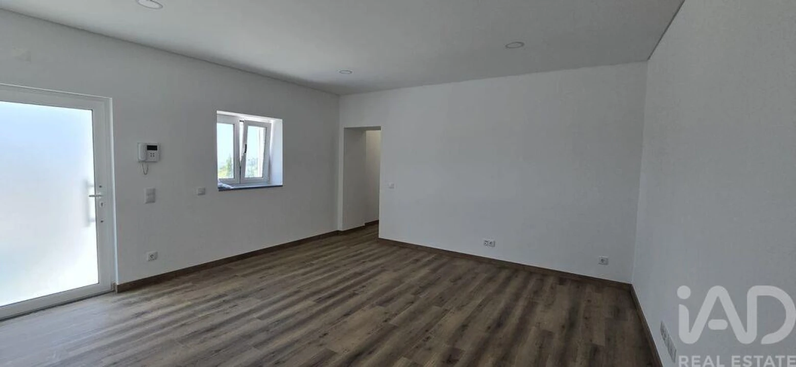 Moradia T3 para Venda em Maxial e Monte Redondo Foto 16