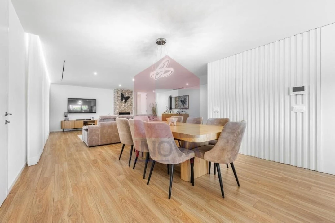 Moradia T3 para Venda em Vila Verde e Barbudo Foto 9