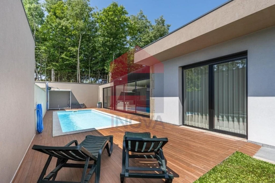 Moradia T3 para Venda em Vila Verde e Barbudo Foto 26