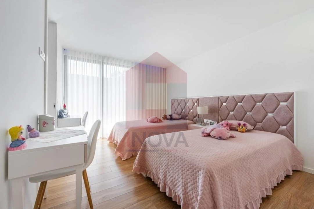 Moradia T3 para Venda em Vila Verde e Barbudo Foto 16