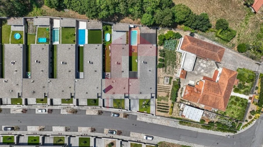 Moradia T3 para Venda em Vila Verde e Barbudo Foto 34