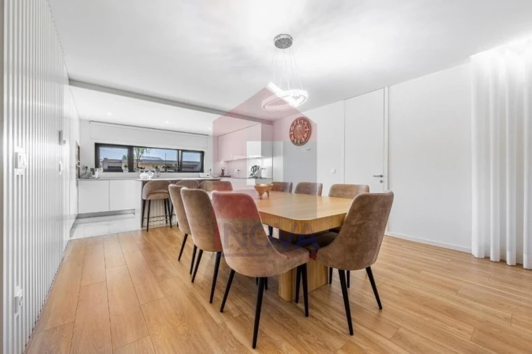 Moradia T3 para Venda em Vila Verde e Barbudo Foto 8