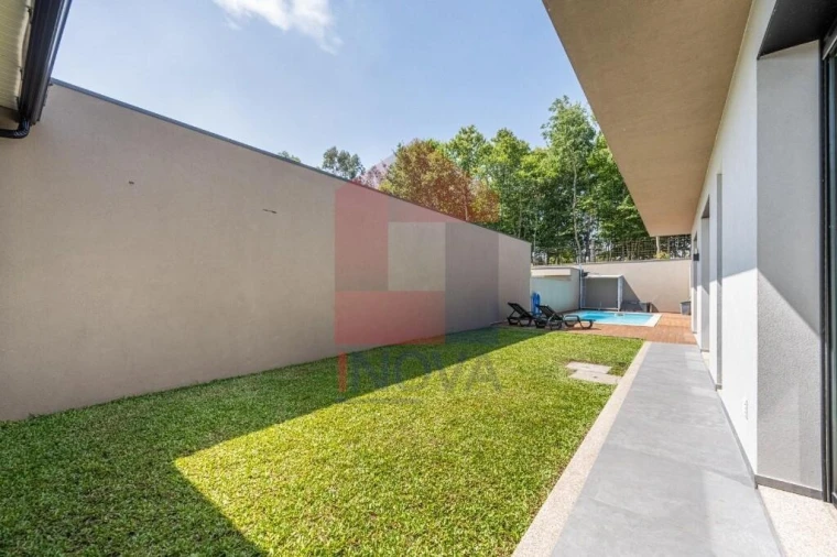 Moradia T3 para Venda em Vila Verde e Barbudo Foto 27