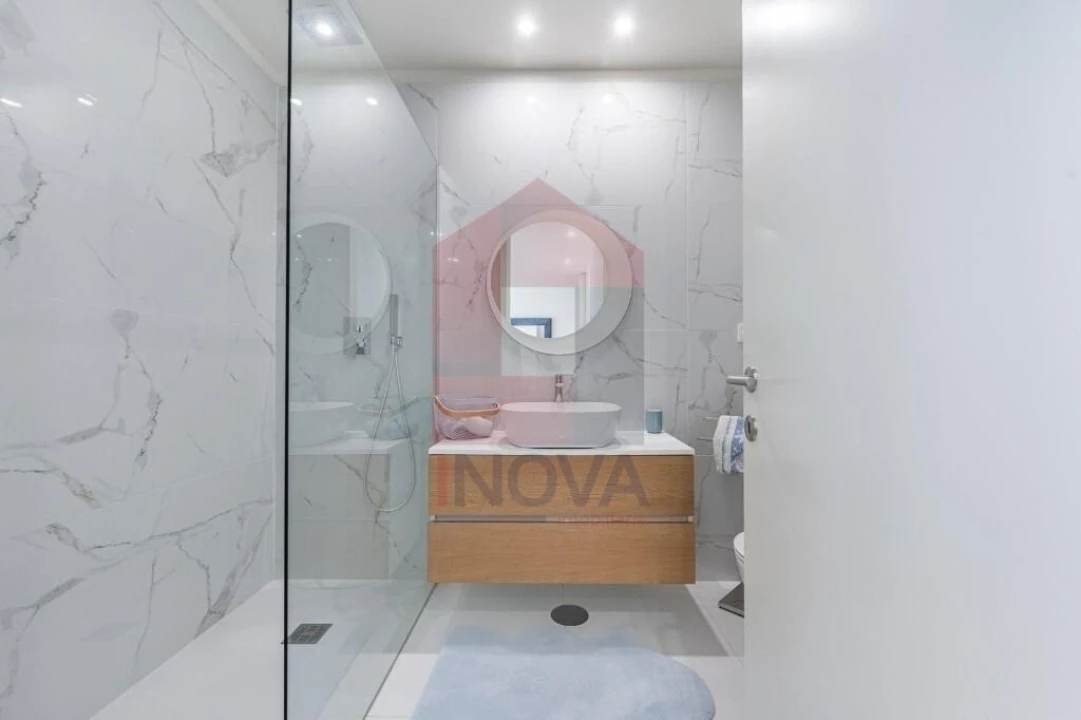 Moradia T3 para Venda em Vila Verde e Barbudo Foto 13