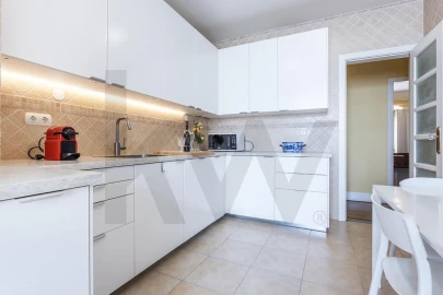 Apartamento para Venda em Areeiro