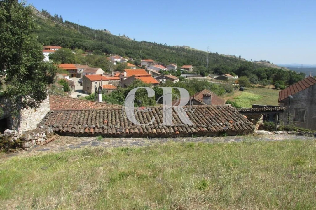 Moradia T7 para Venda em Cumeeira Foto 38