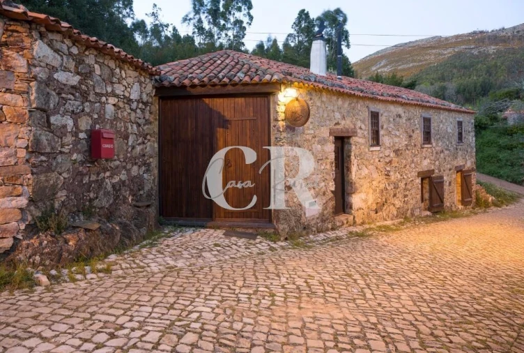 Moradia T7 para Venda em Cumeeira