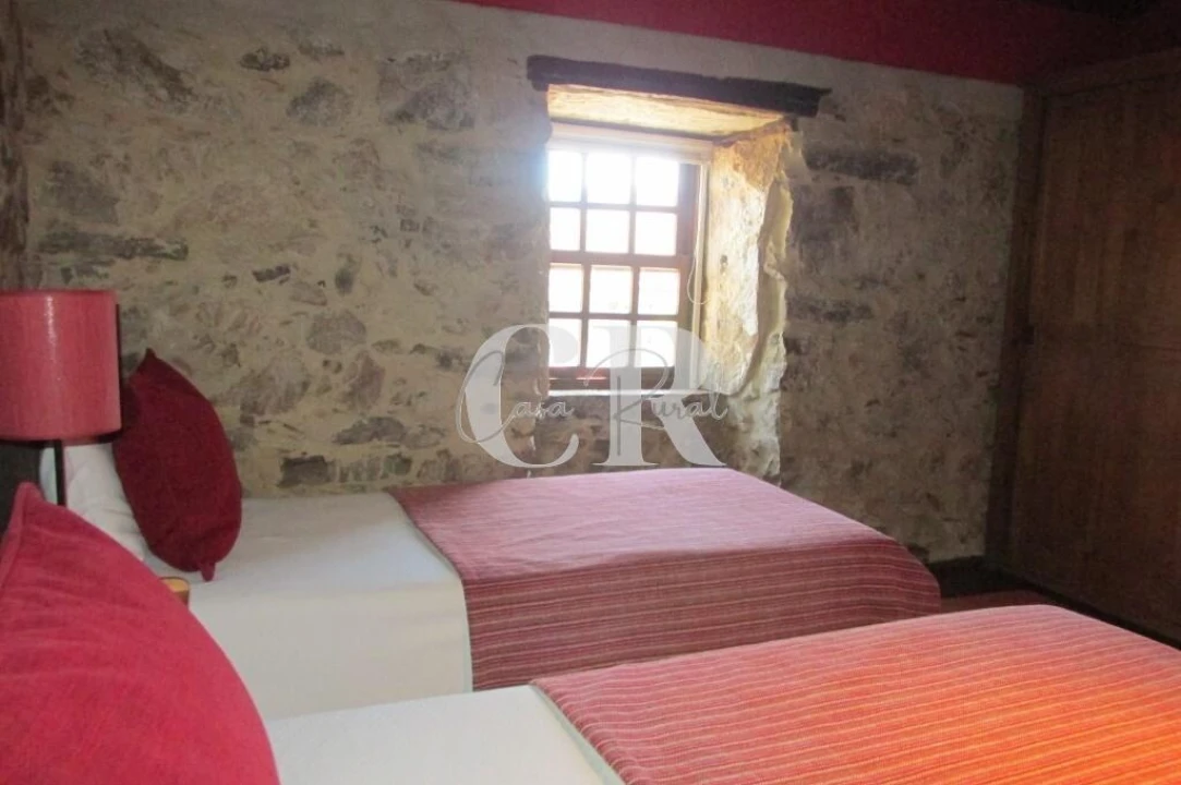 Moradia T7 para Venda em Cumeeira Foto 8