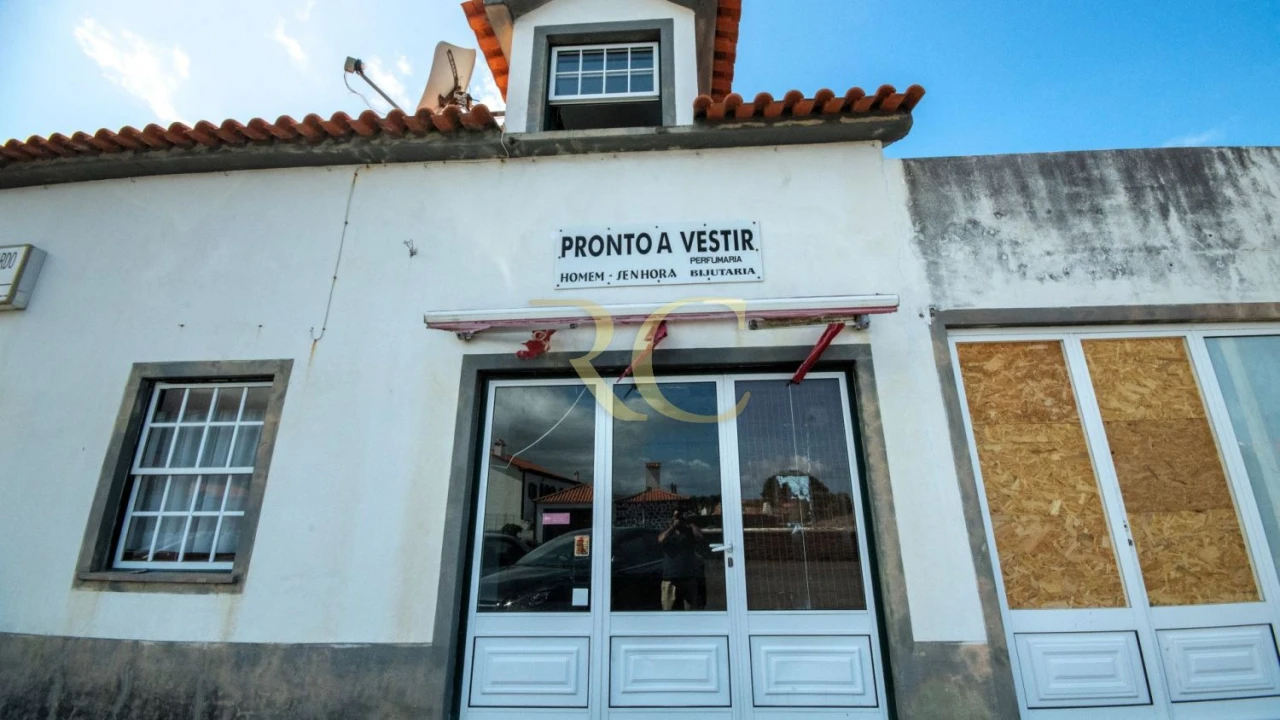 Moradia T9 para Venda em São Roque do Pico Foto 8
