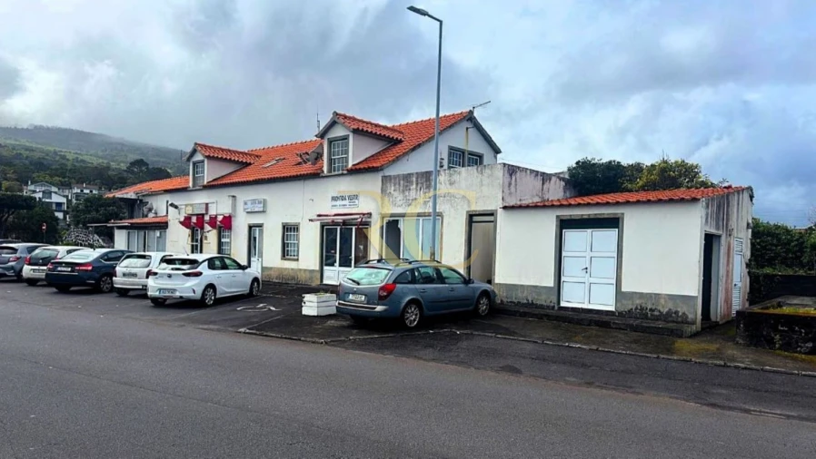 Moradia T9 para Venda em São Roque do Pico Foto 20