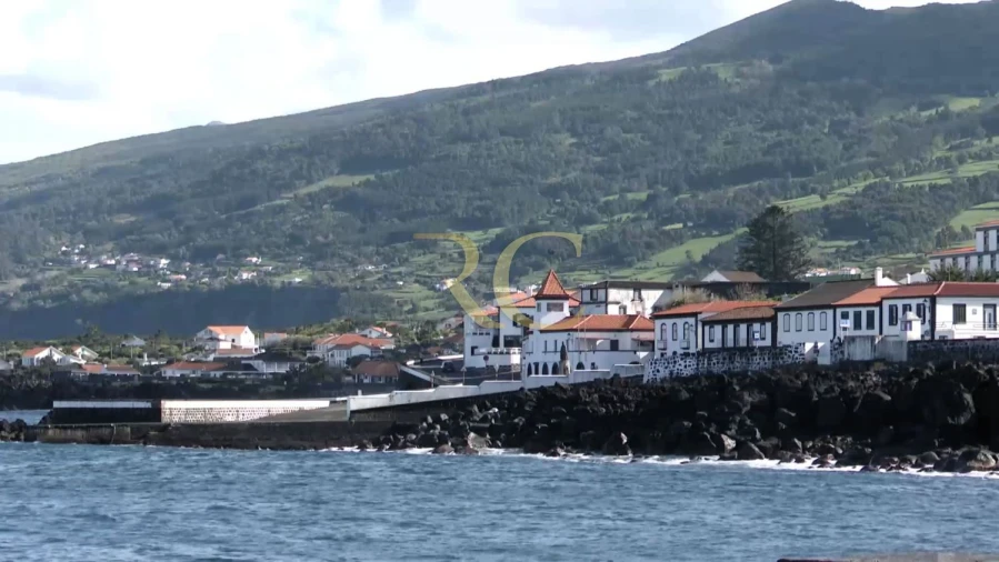 Moradia T9 para Venda em São Roque do Pico Foto 25