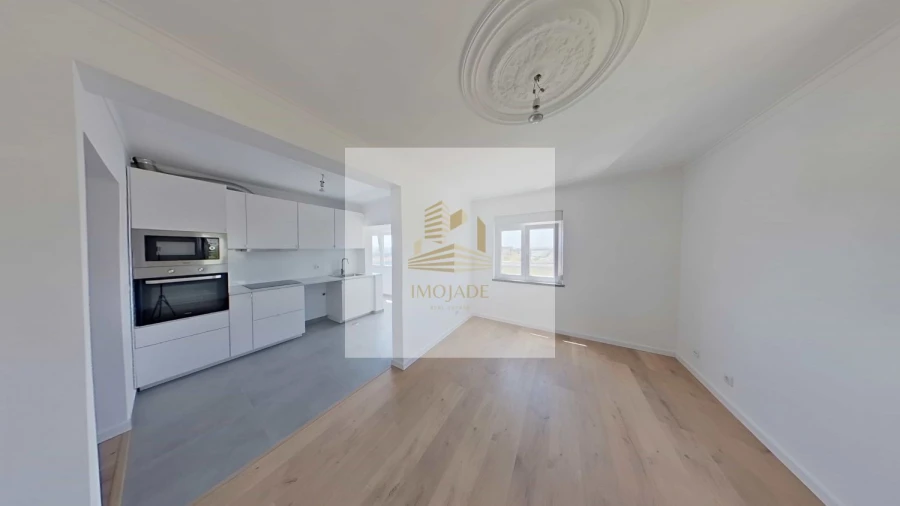 Apartamento T2 para Venda em Camarate, Unhos e Apelação Foto 8