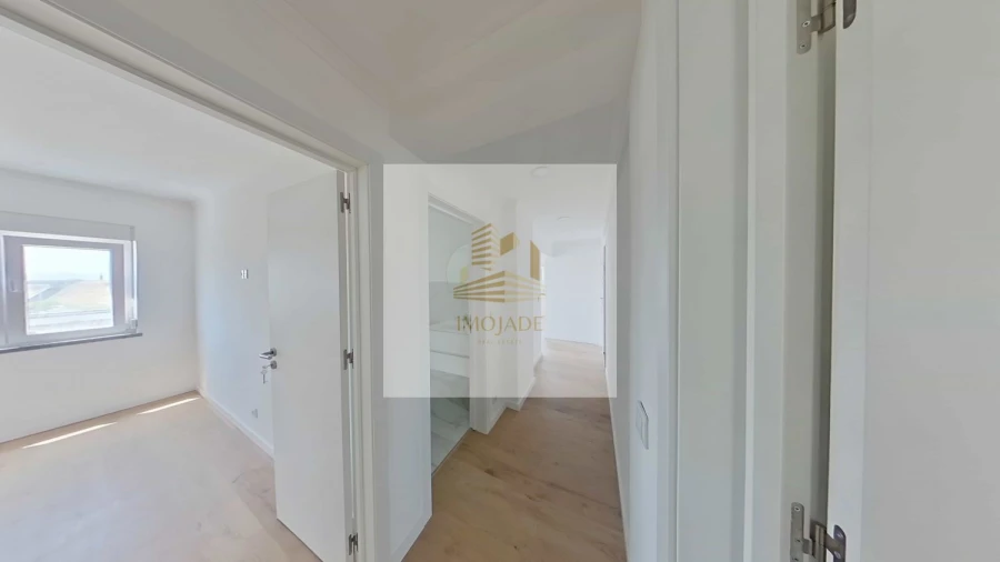 Apartamento T2 para Venda em Camarate, Unhos e Apelação Foto 11