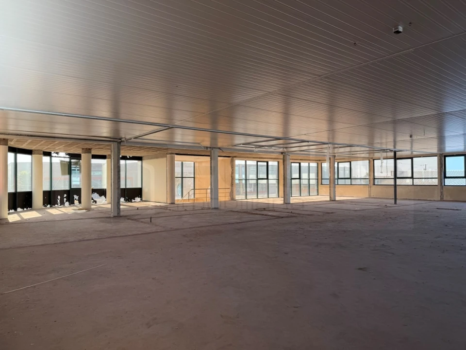 Armazém para Venda em Gafanha da Encarnação Foto 4