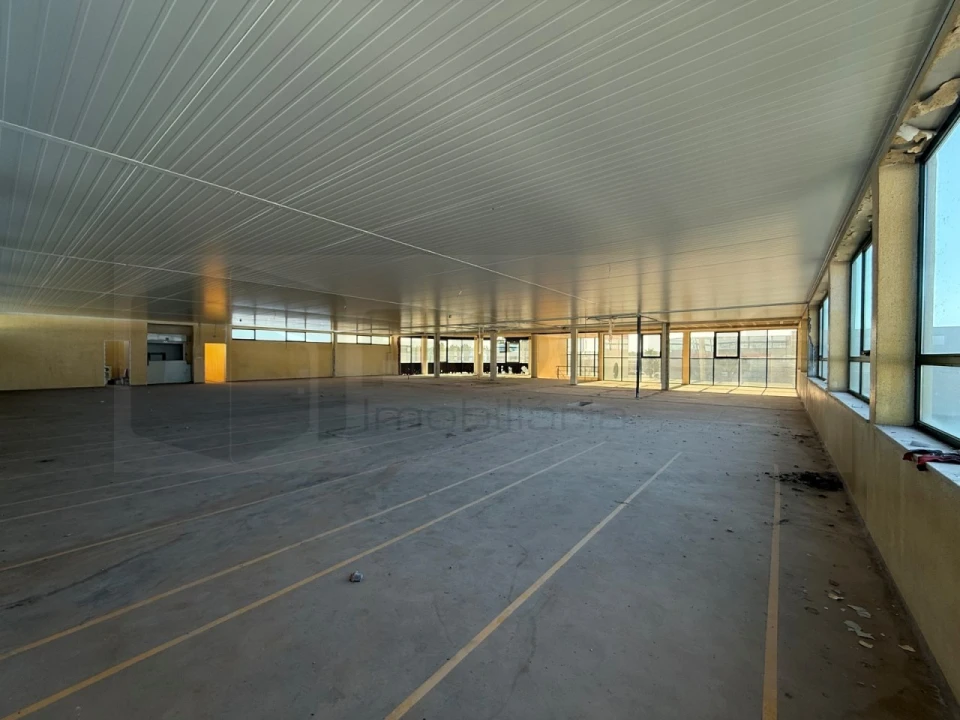 Armazém para Venda em Gafanha da Encarnação Foto 5