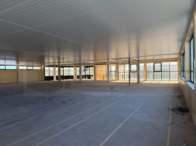 Armazém para Venda em Gafanha da Encarnação Foto 2
