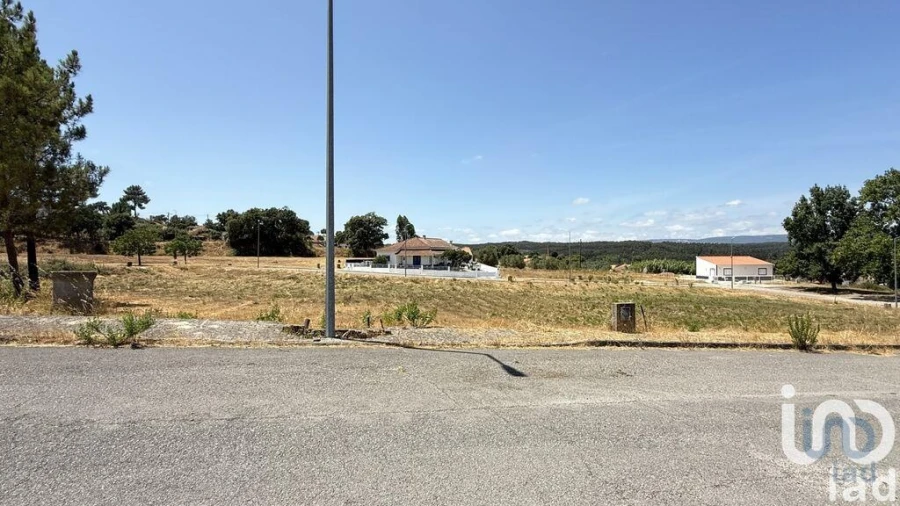 Terreno para Venda em Alcanede Foto 4