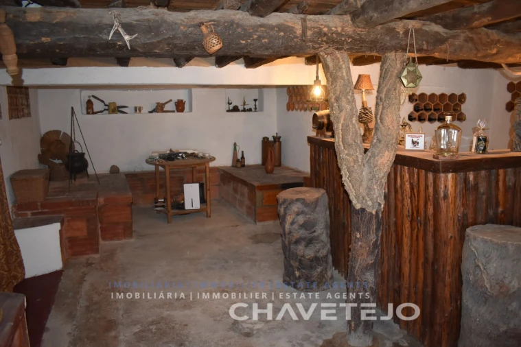 Moradia T4 para Venda em Lavegadas Foto 22