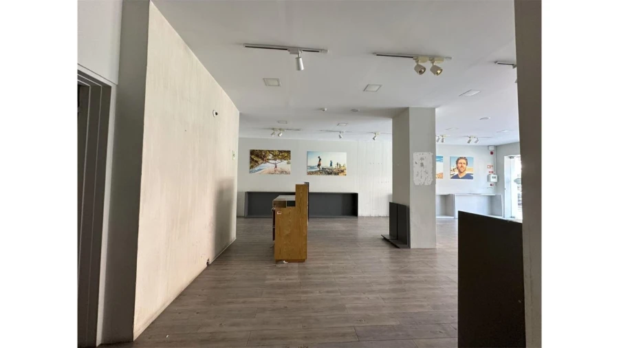 Loja para Arrendamento em Almada, Cova da Piedade, Pragal e Cacilhas Foto 2