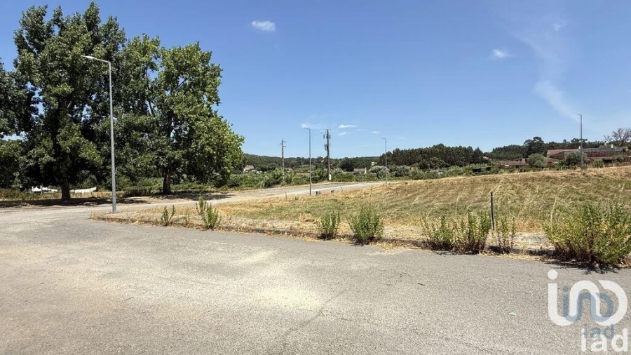 Terreno para Venda em Alcanede Foto 1