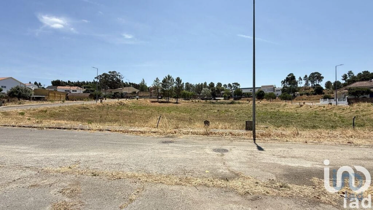 Terreno para Venda em Alcanede Foto 9