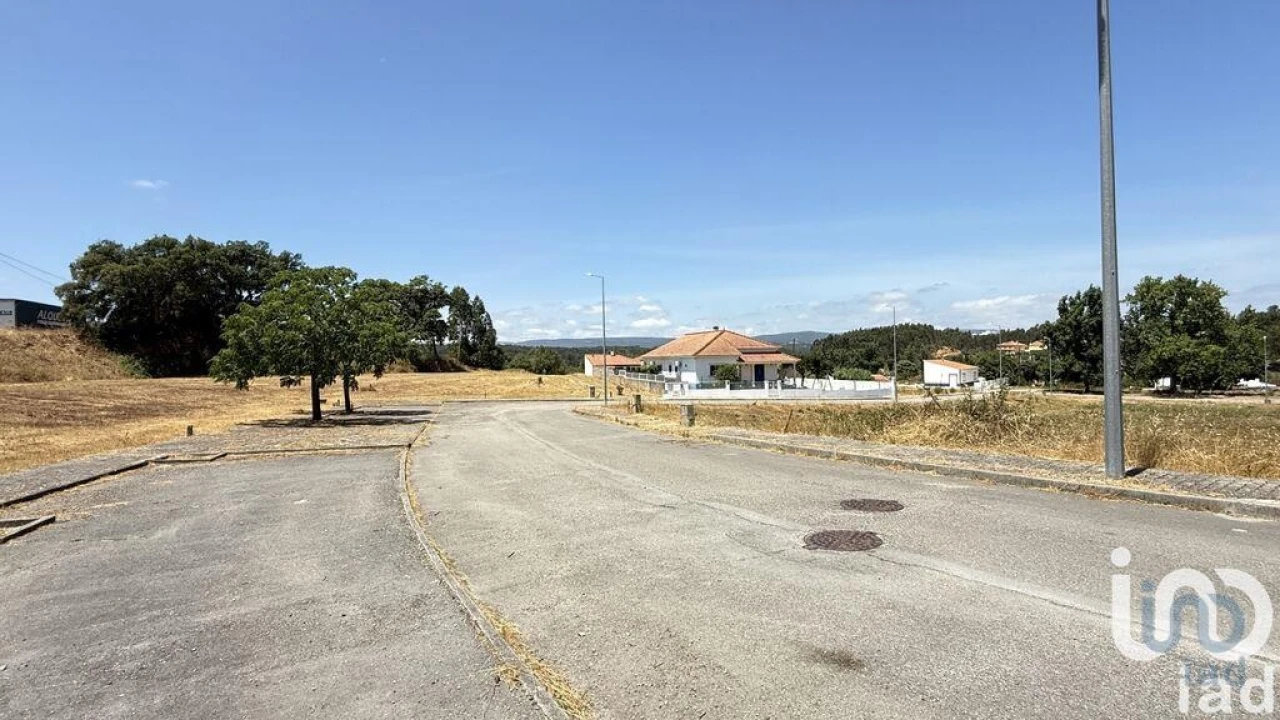 Terreno para Venda em Alcanede Foto 5