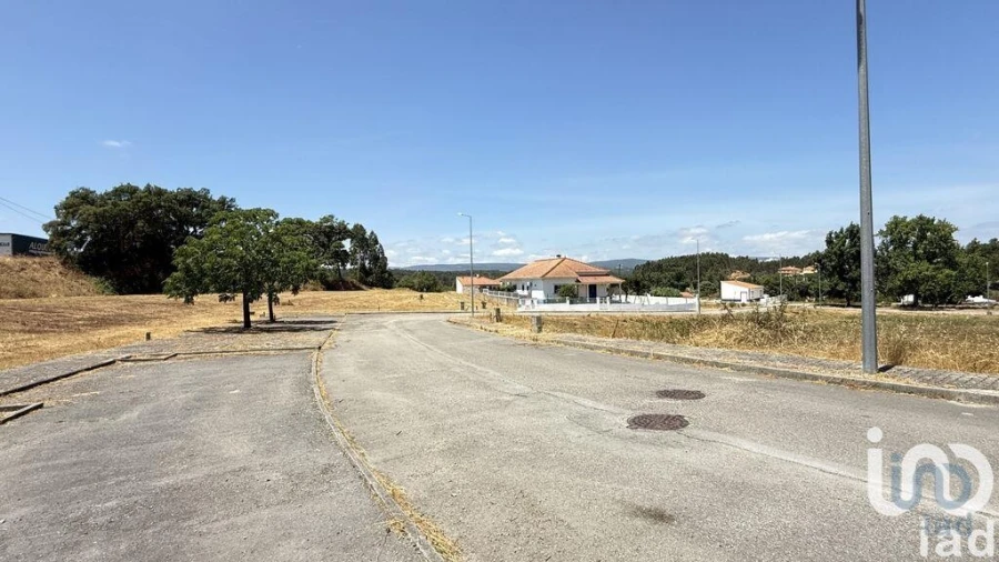 Terreno para Venda em Alcanede Foto 5
