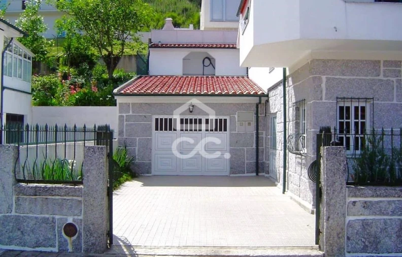 Moradia T5 para Venda em Mesão Frio Foto 5