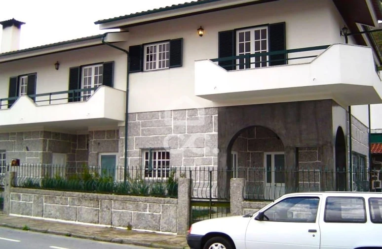 Moradia T5 para Venda em Mesão Frio Foto 7