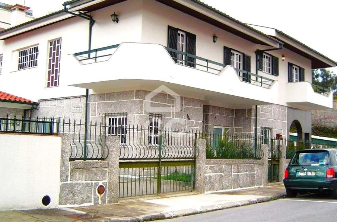 Moradia T5 para Venda em Mesão Frio Foto 6