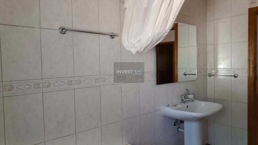 Moradia T3 para Venda em Morais Foto 31