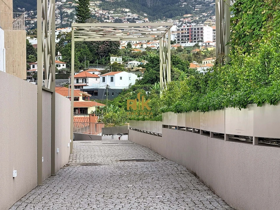Apartamento T3 para Venda em São Martinho Foto 13