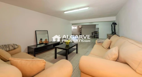 Moradia T4 para Venda em Quarteira