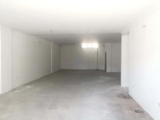 Negócio para Venda em Cete Foto 3