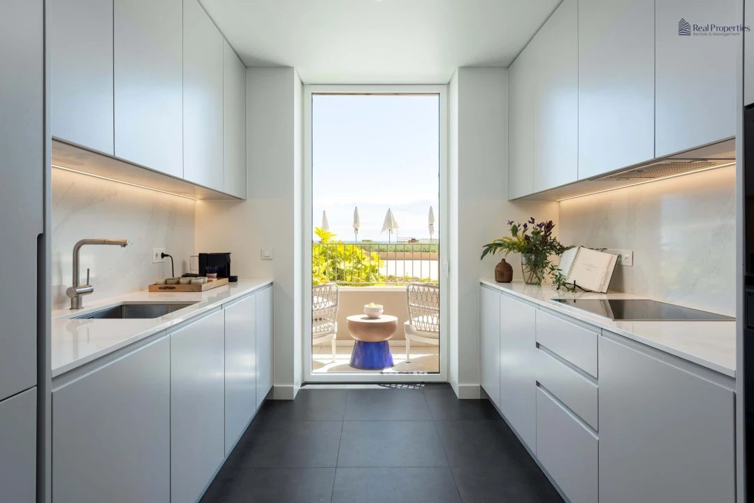 Apartamento T2 para Venda em Quarteira Foto 16