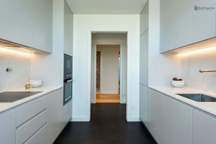 Apartamento T2 para Venda em Quarteira Foto 18