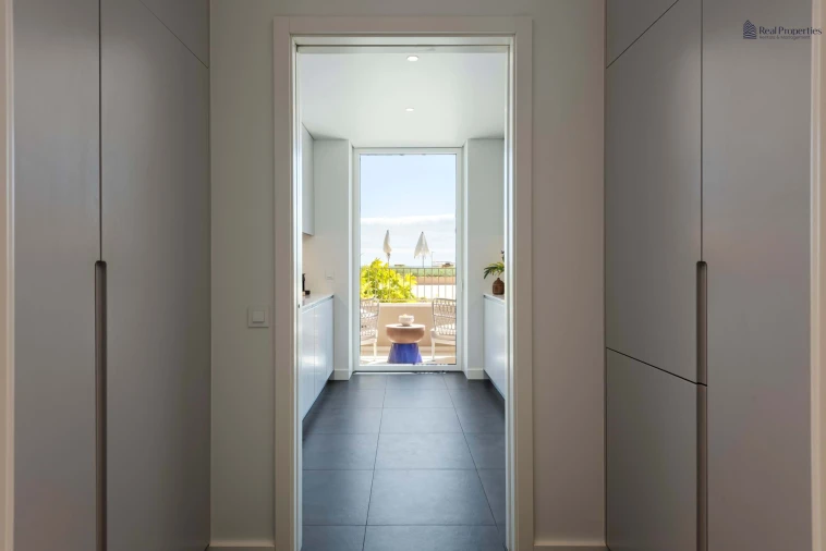 Apartamento T2 para Venda em Quarteira Foto 17