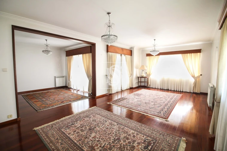 Moradia T4 para Venda em Tadim Foto 12