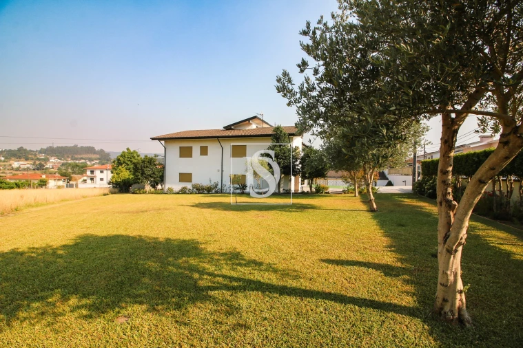 Moradia T4 para Venda em Tadim