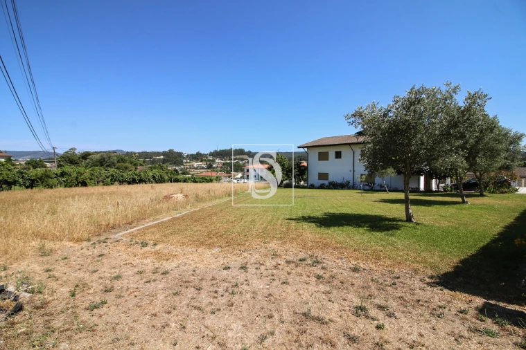 Moradia T4 para Venda em Tadim Foto 15