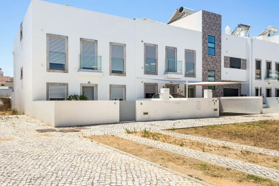 Moradia T3 para Venda em Olhão